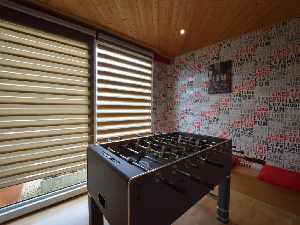Cozy Chalet with Pond, Malmedy, cleaning included