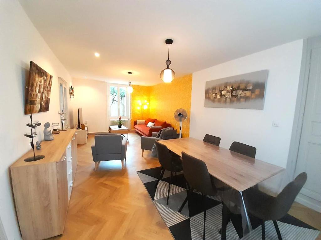 Élégante maison avec patio Vatan Centre
