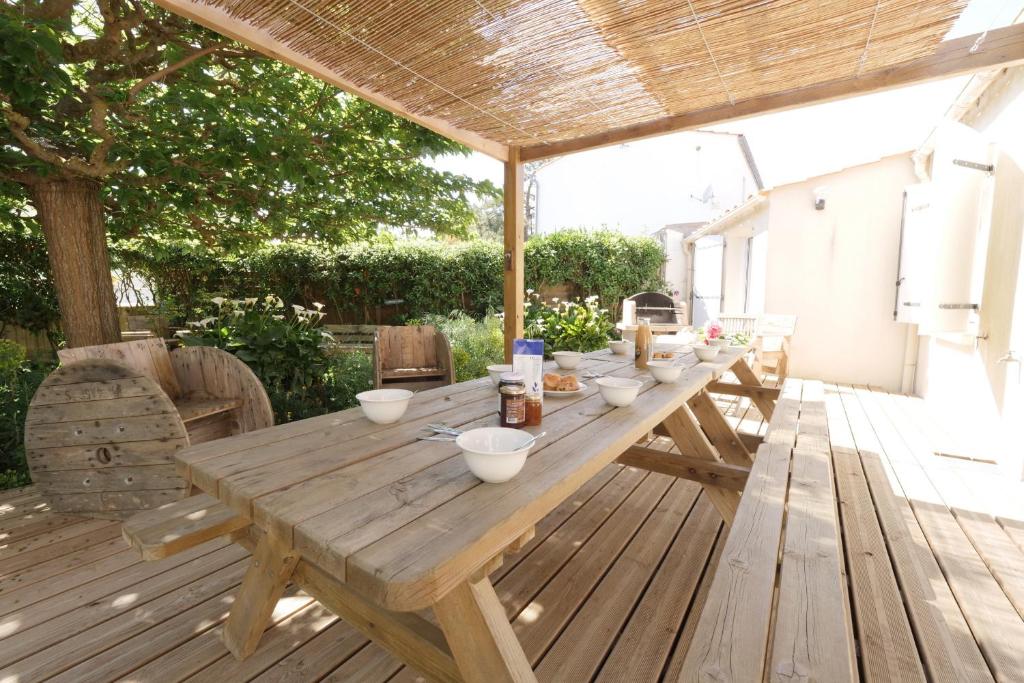 Maison pour 10 avec jardin près de la mer