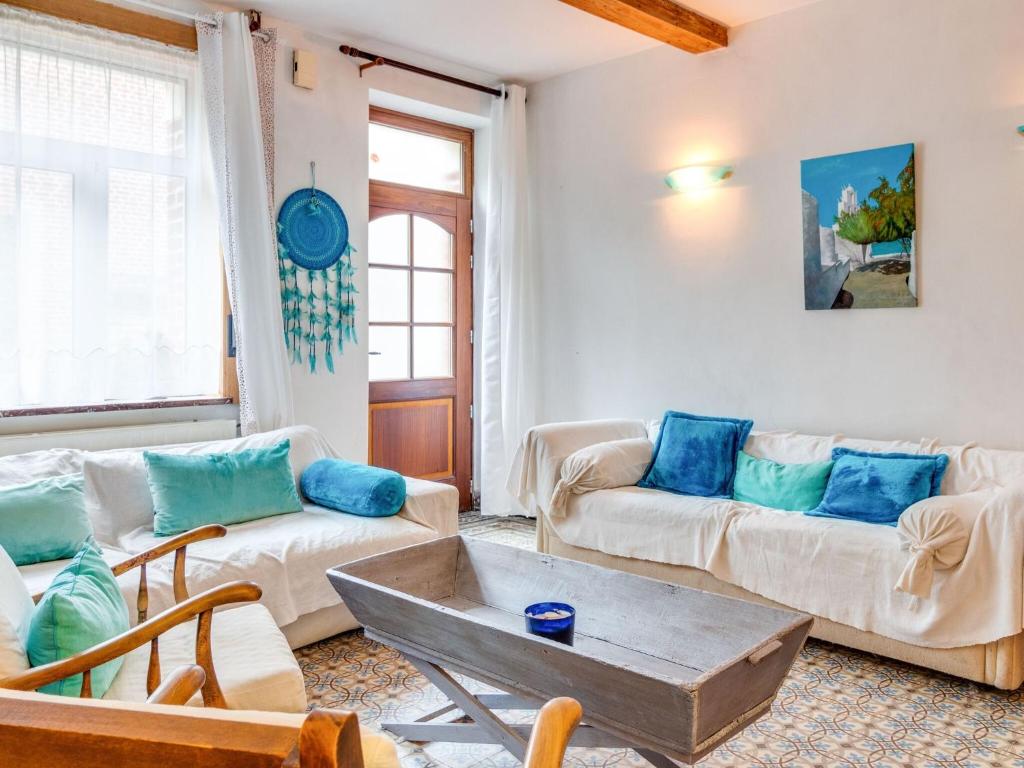 Charming Stay in Viroinval