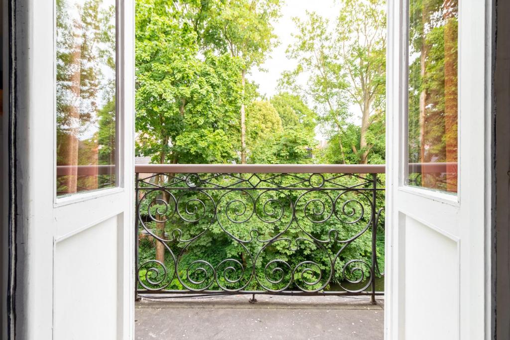 Hotel Entree - Canal View Bruges