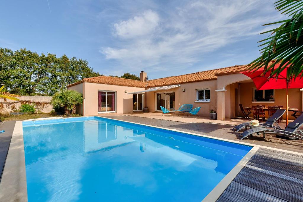 Maison pour 6 - Piscine et détente