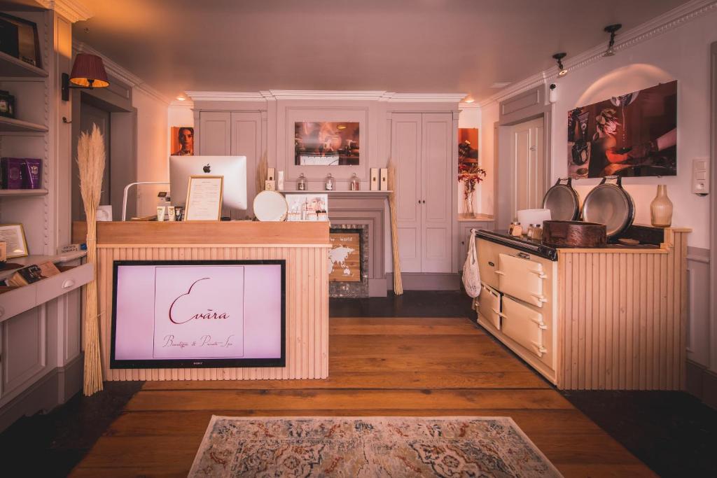 Evāra Private Spa & B&B Retreat