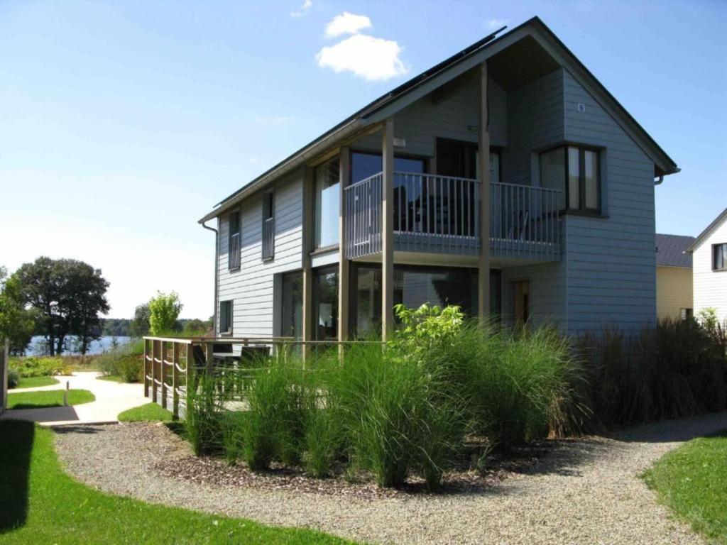 Family Villa by the Lake