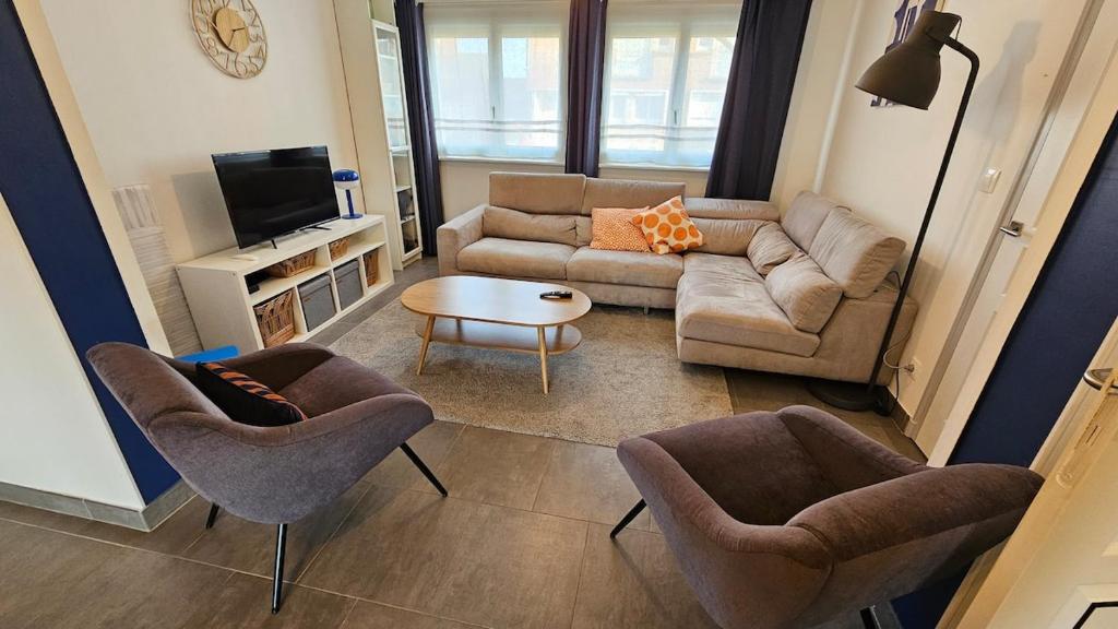 Family home for 4 people, with garden