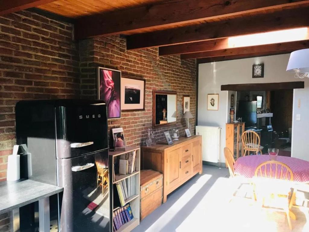 Family home in Thon, garden and terrace 100 m²