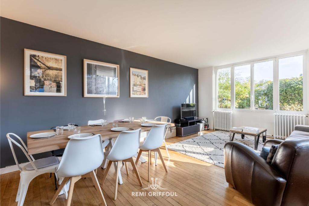 Family Stay - In the Heart of Honfleur 8 guests Private Garden