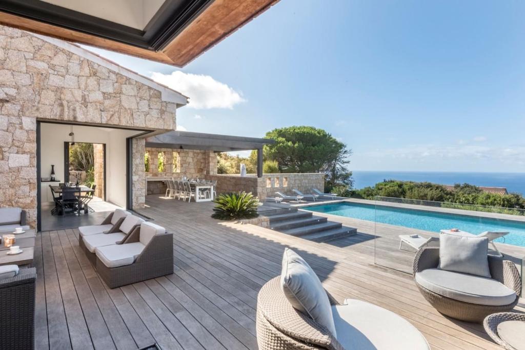 Figoni - Unique Villa Pool Superb view - by TGB
