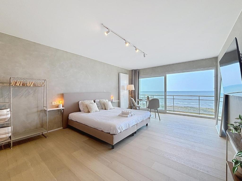 Flat Seaflower - De Panne