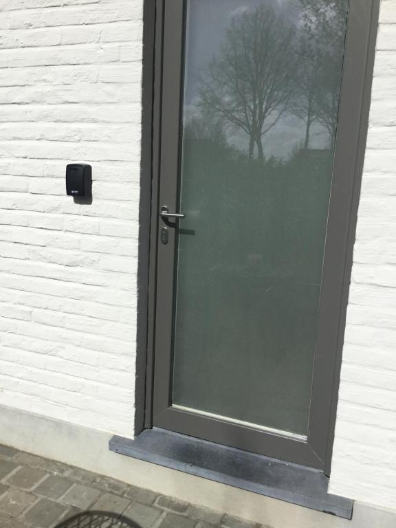 Gezellige studio met terras en gratis parking