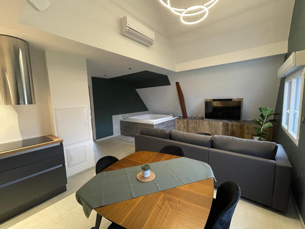 Gite Spa L'Atelier Emile - Spa Privatif - 5 min COLMAR