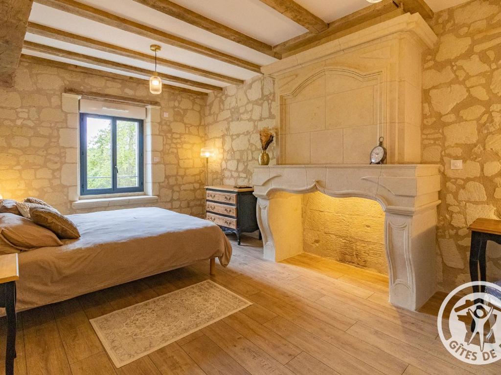 Gîte de la Tour du 16ème siècle près de Saumur - FR-1-622-107