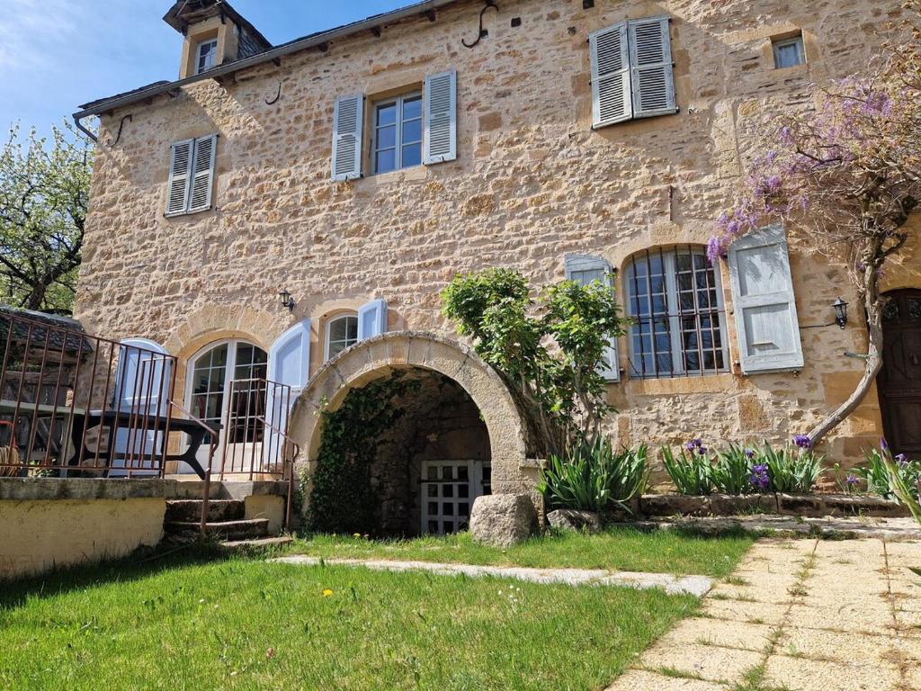 Gite de Montrepos - Ancien Presbytère XVIIe siècle