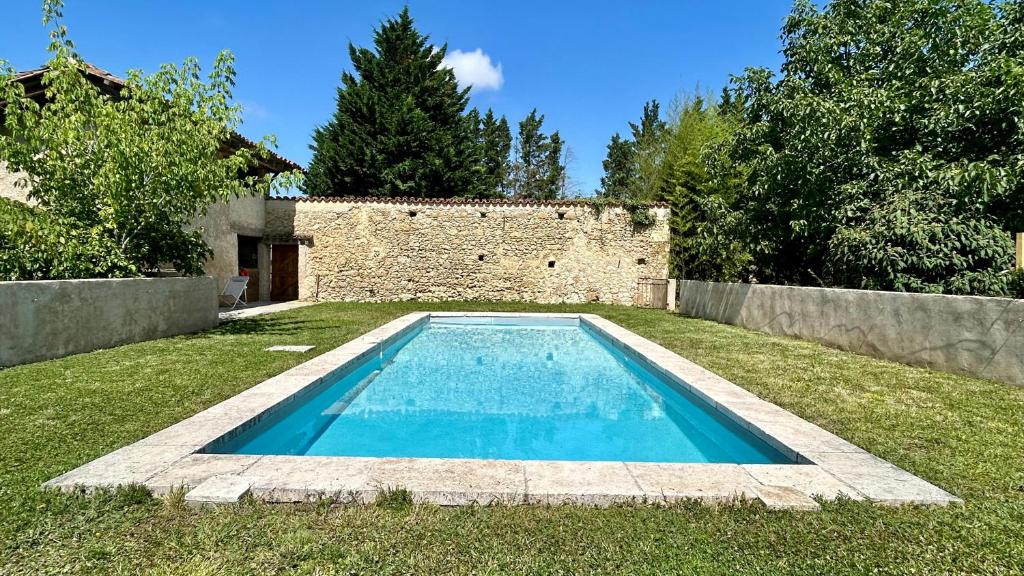 Gîte En Damé with private pool