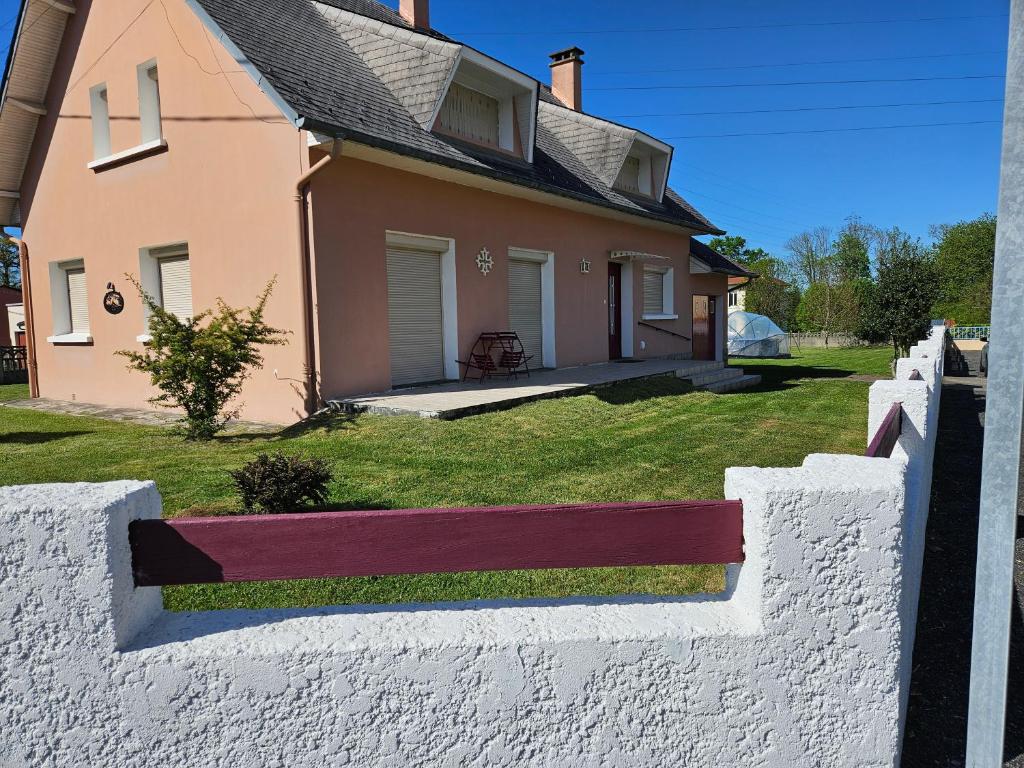 Gîte LA MAISON ROSE