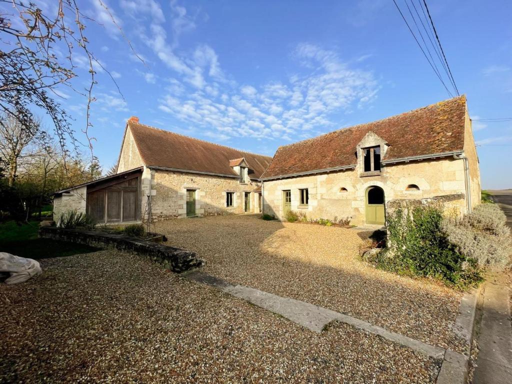 Gîte paisible avec jardin à Chédigny - FR-1-381-611
