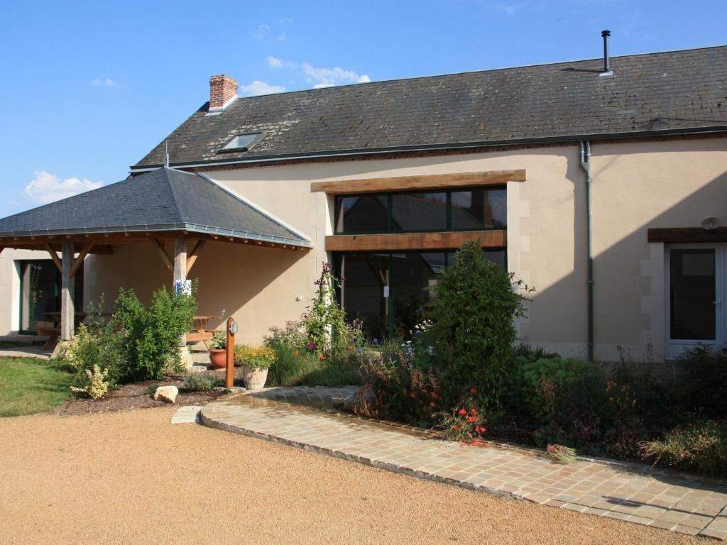 Grand gîte rénové avec jardin, terrasse et sauna - FR-1-581-35
