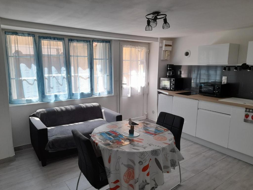 F2 RDC promo cour Courseulles sur mer