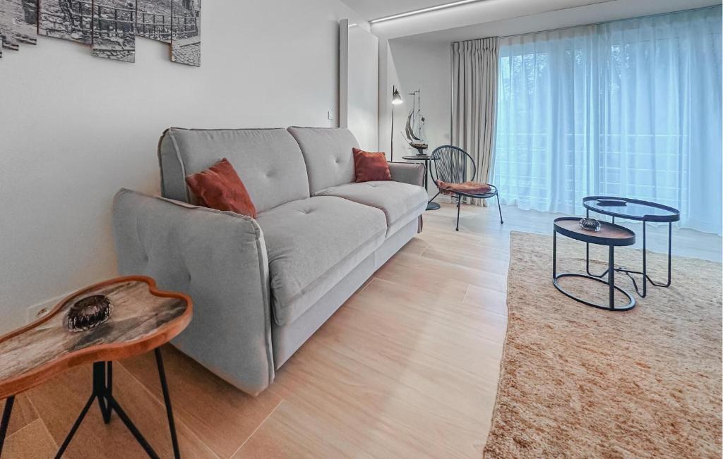 Nice Apartment In Oostende With Wifi