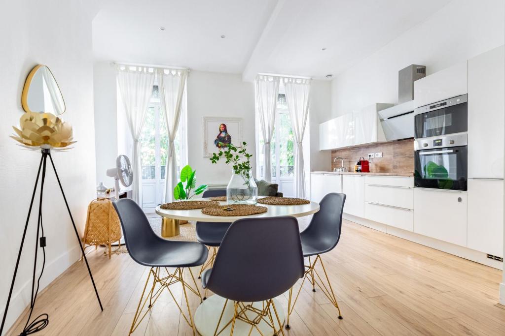 Grand Appartement au coeur du centre Historique
