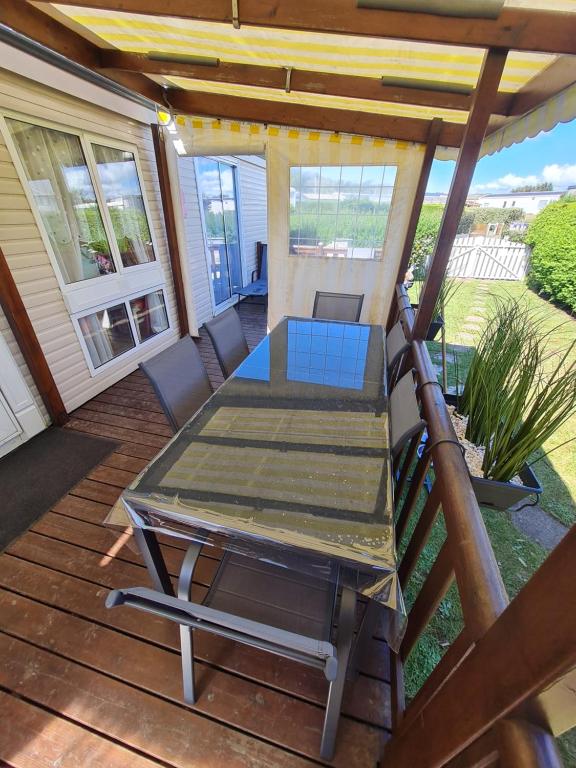 GRAND BUNGALOW frond de mer sur la Côte d'Opale