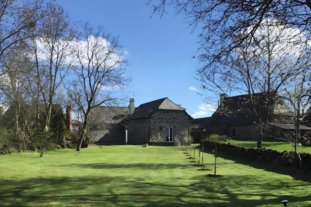 Grange 1850 entièrement rénovée
