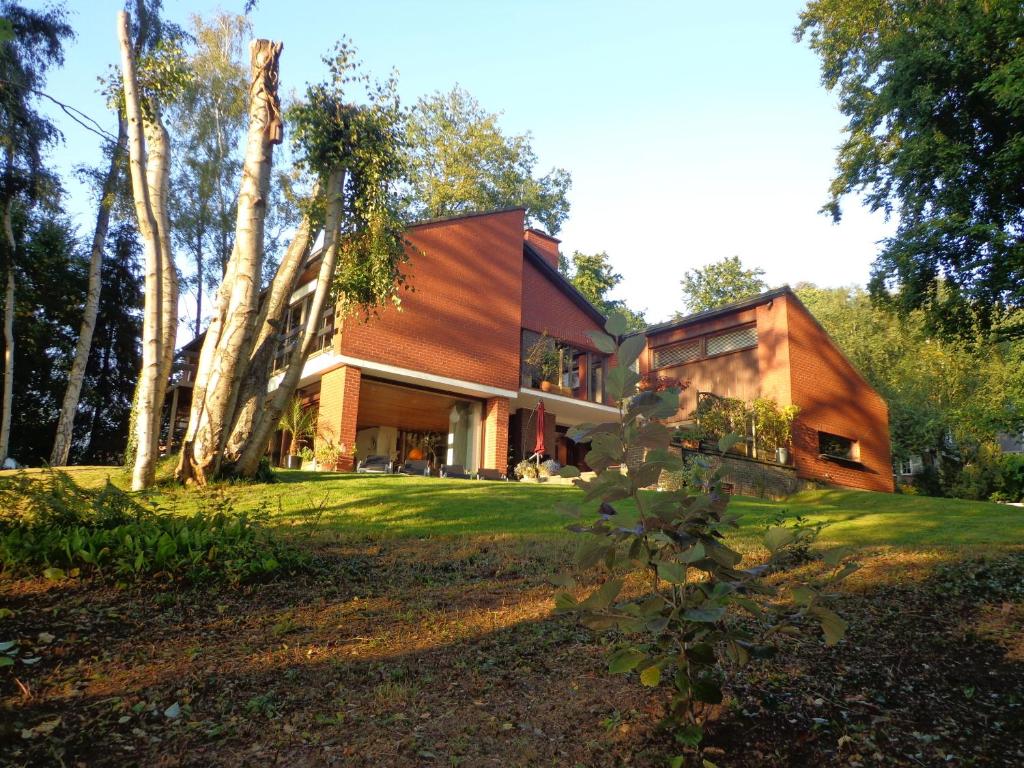 Green Hill Guest House and Apartment