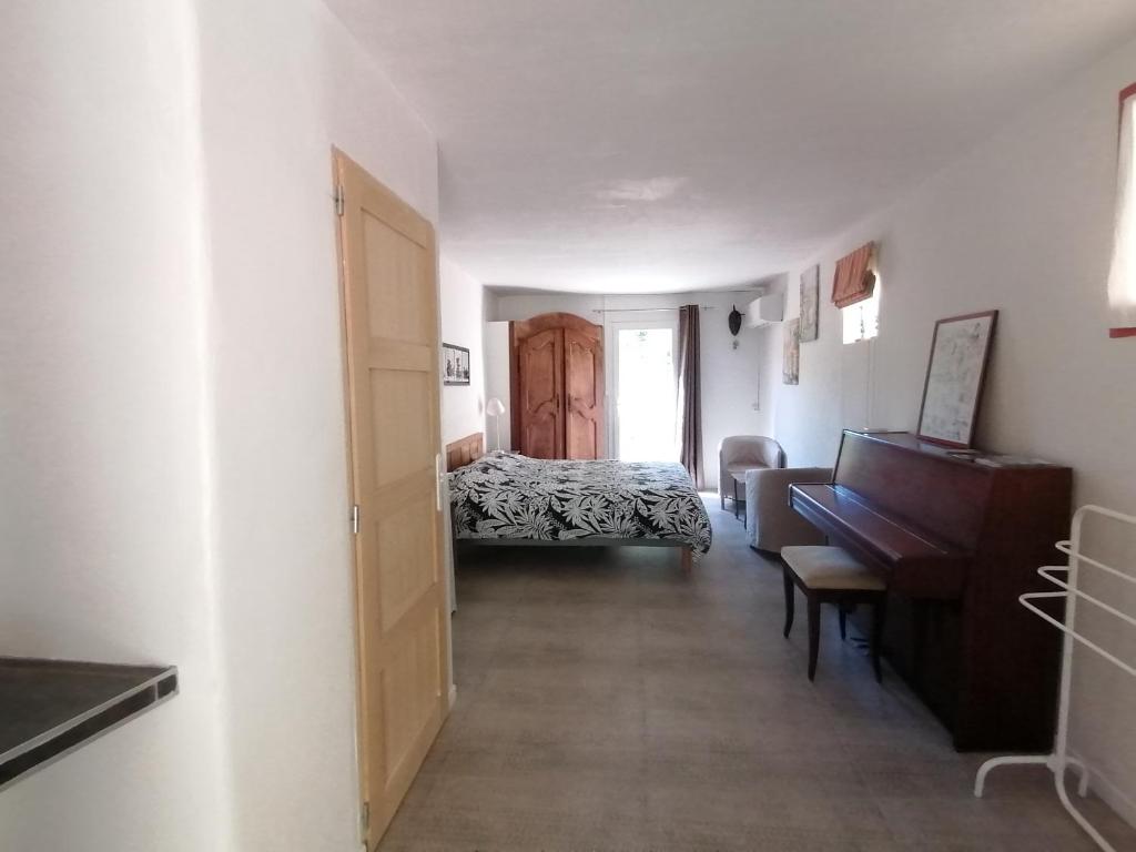 Hacienda chambre terrasse parking boîte à clés