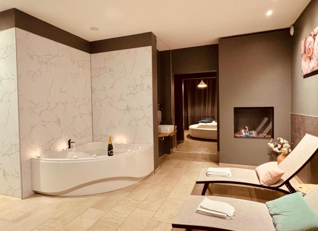 The Rose Suites