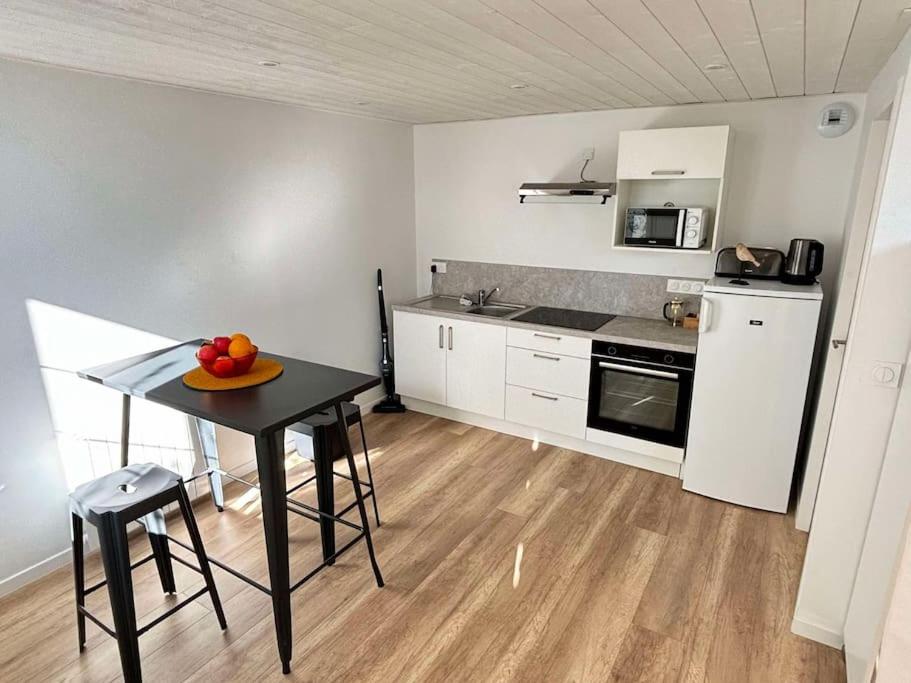 L'Hirondelle, studio rénové au coeur d'Arago