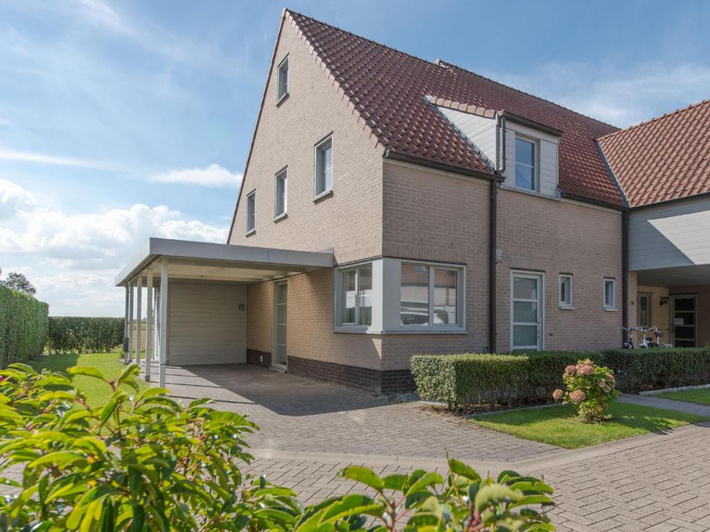 Holiday Home Boonenhove nr-57 with parking by Interhome