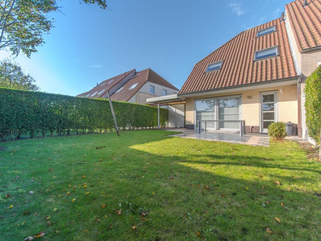 Holiday Home Boonenhove nr-72 with parking by Interhome