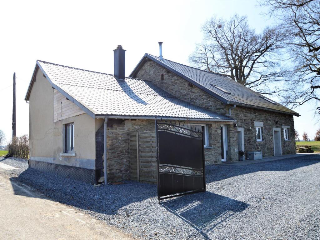 Holiday Home in Gouvy with Sauna and Bubble Bath