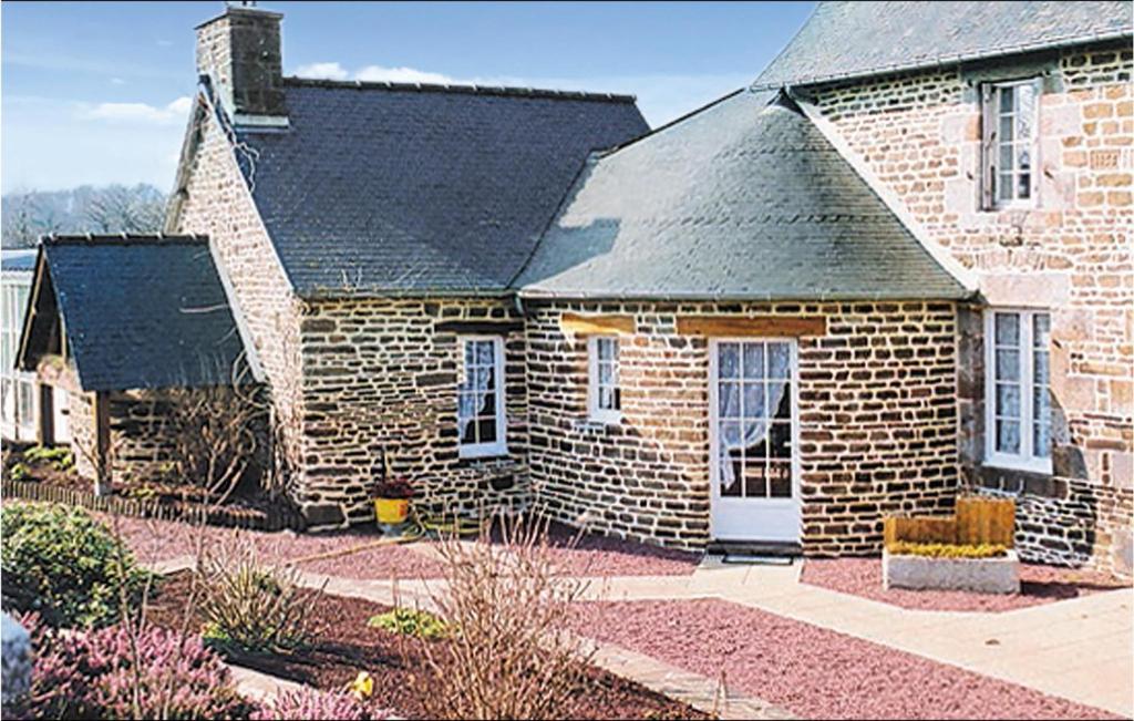 2 Bedroom Cozy Home In La Dorée