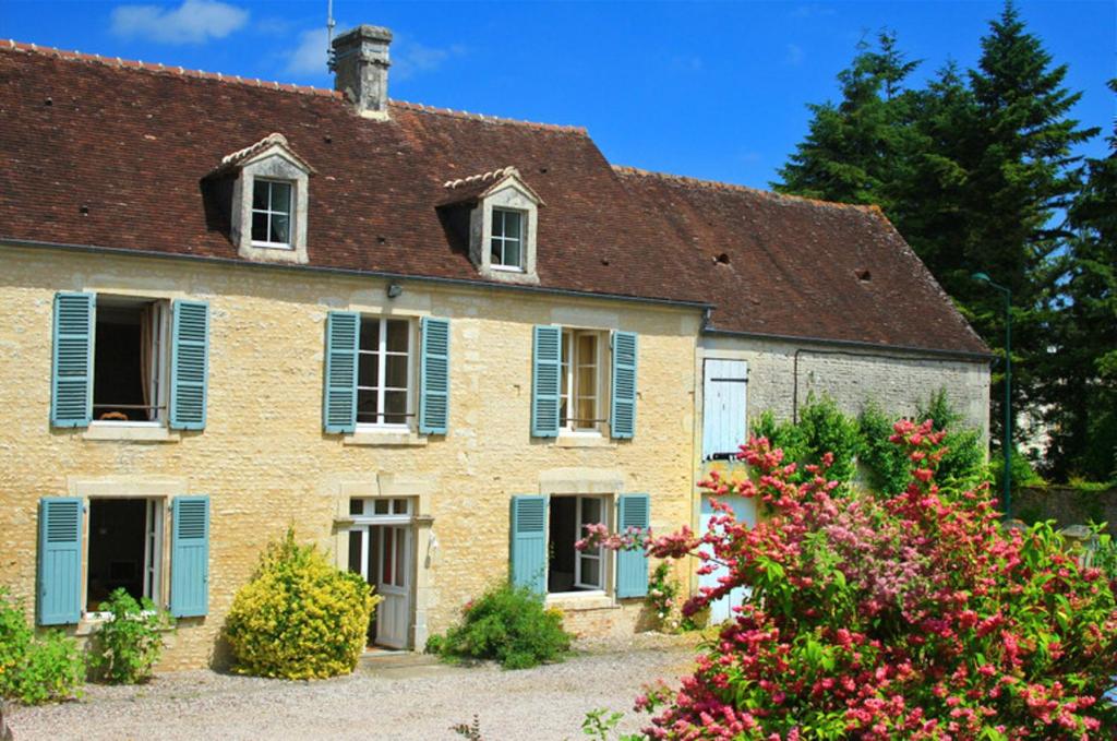 Maison charmante à Ri avec jardin et terrasse