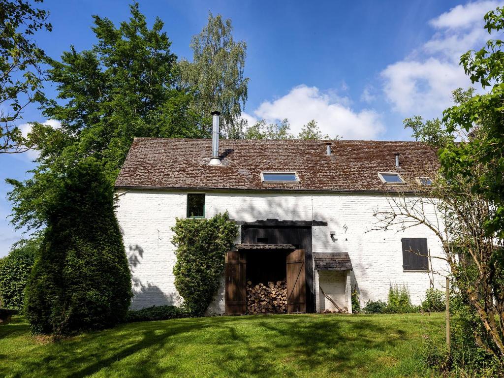 Tranquil 3-Bedroom Farmhouse