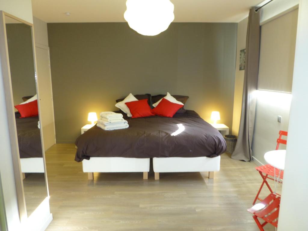 Holiday home Poire et Table