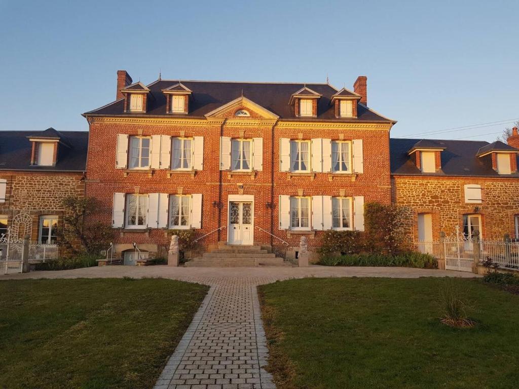 Maison de charme à Gacé avec barbecue et parking