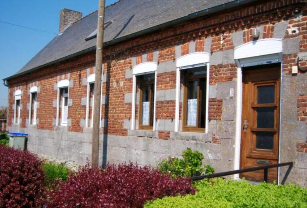 Maison charmante à Clairfayts avec terrasse accueillante