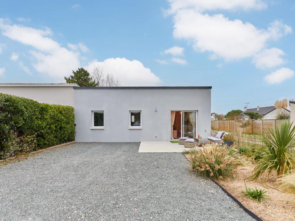Holiday Home Saro by Interhome