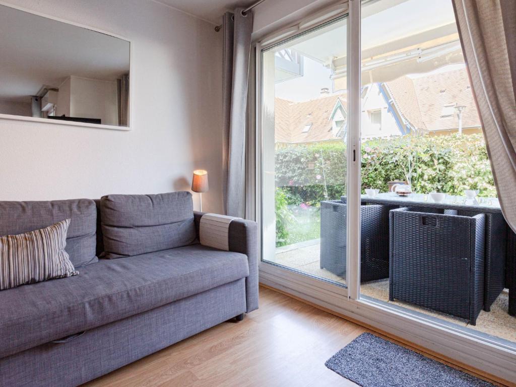 Apartment Hortensia by Interhome