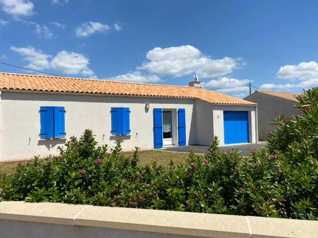 Maison neuve: Proche plage, 3 chambres, garage à Longeville-sur-Mer - FR-1-336-43