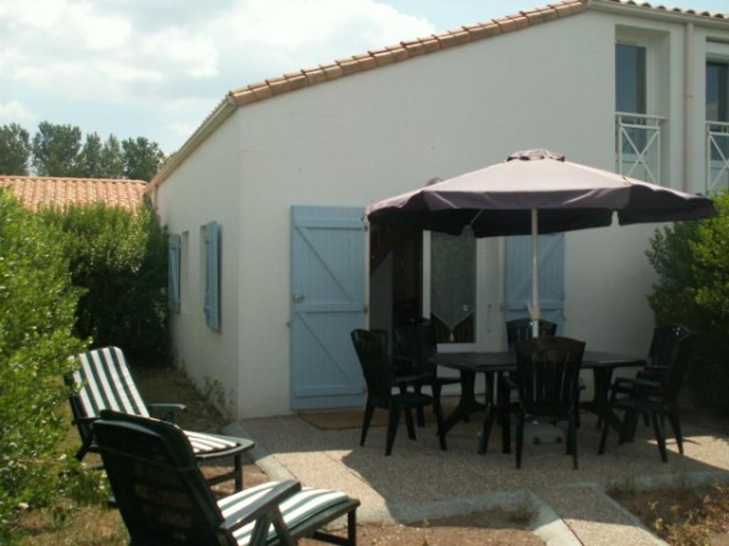Maison Vendéenne avec Piscine Proche de la Plage et Commerces, Animaux Acceptés sur Demande - FR-1-476-28