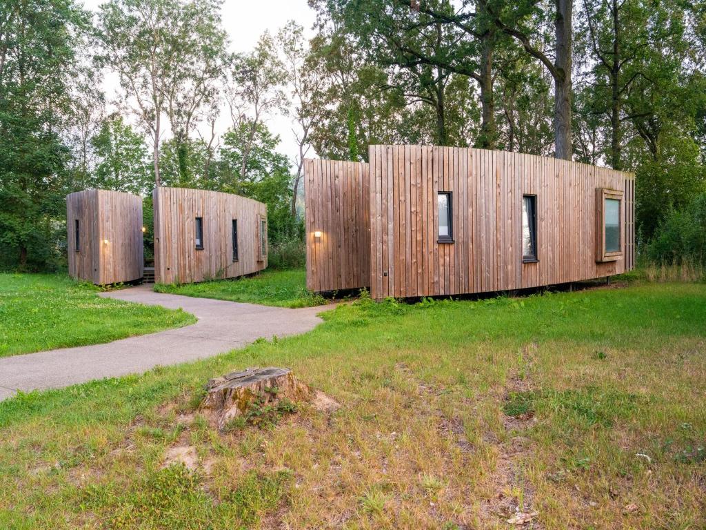 Romantic Forest Hideaway