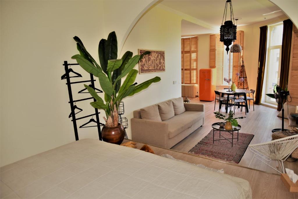 SLEEP INN ANTWERP - Flats & Suites