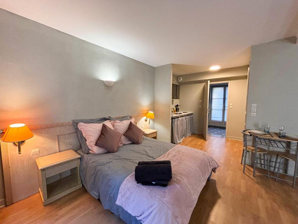 Joli Studio au Golf,Wifi,Parking