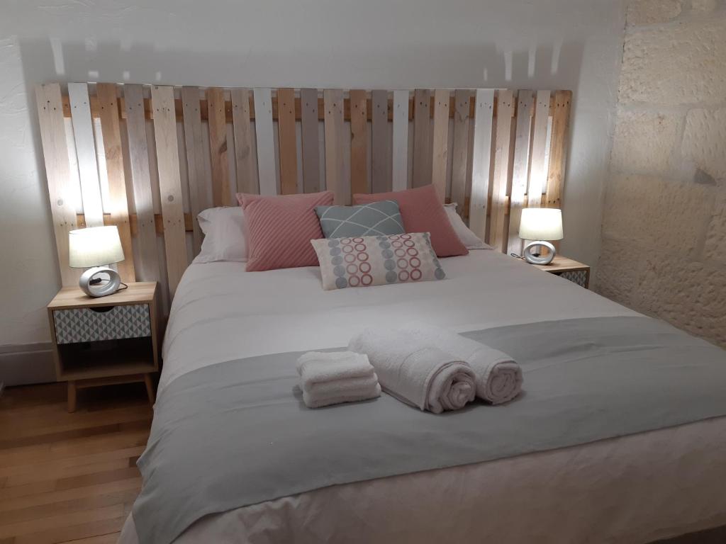 Le Vaillant, appartement T2, proche gare, hyper-centre et marais, 1 à 2 personnes, WIFI