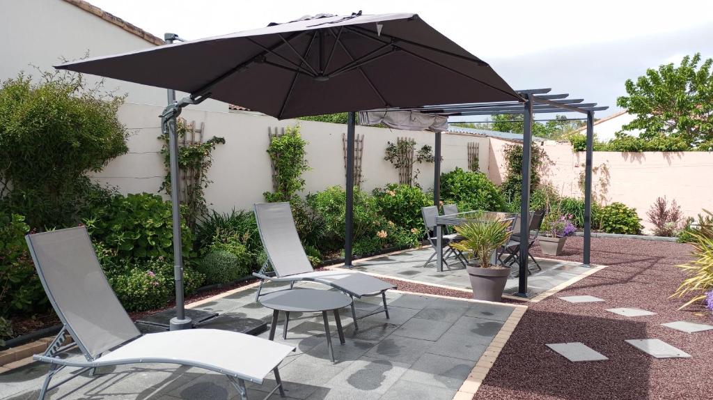 Jolie maison au calme - 300m de la plage - Terrasse - Barbecue