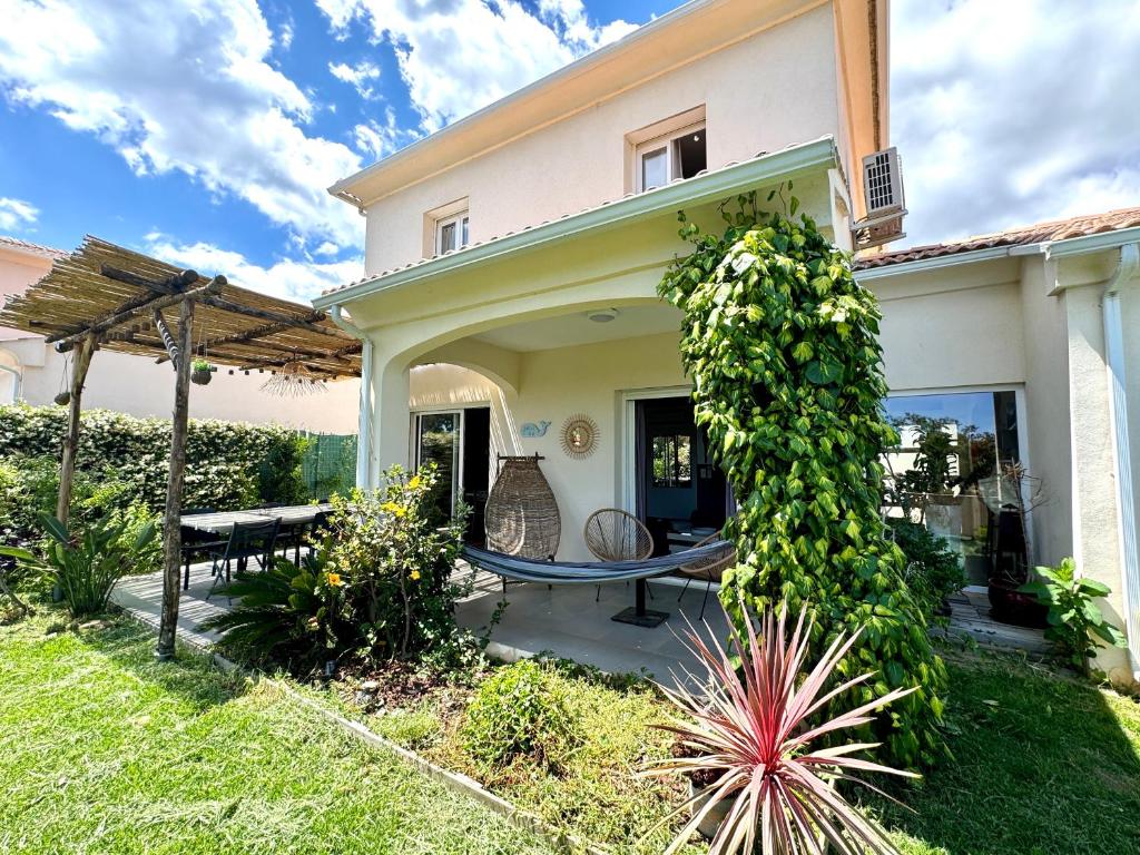 Jolie maison Borgo trois chambres trois salles de bain