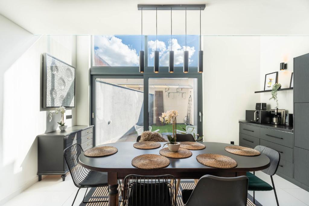 Cosy & Spacious House in Center